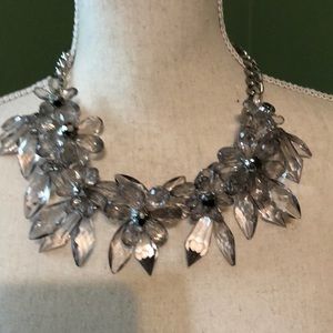Decorative crystal like necklace silver color